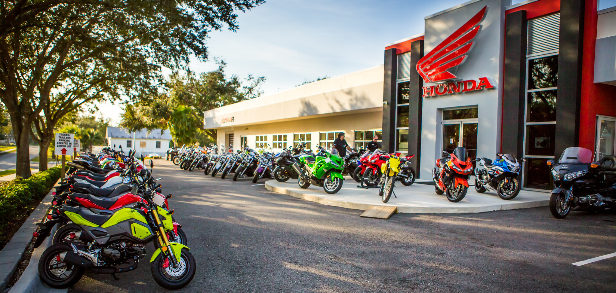 25+ Nouveau Honda Moto Dealership